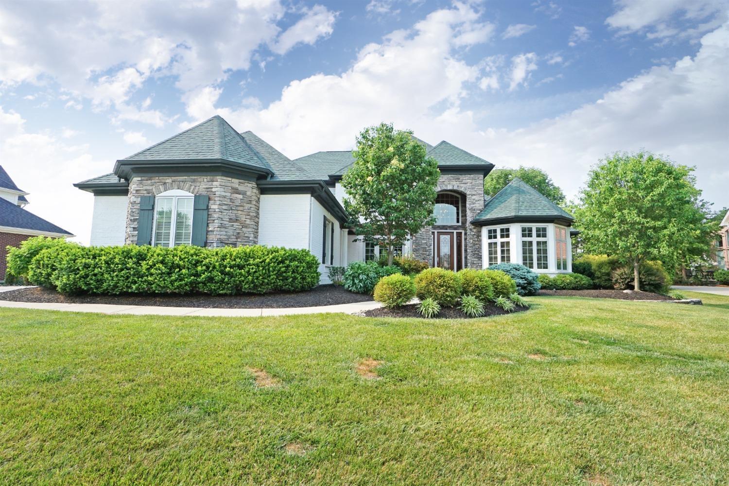 8087 Laurel Lake Ct Cincinnati Home Listings - Comey & Shepherd Realtors Cincinnati Real Estate